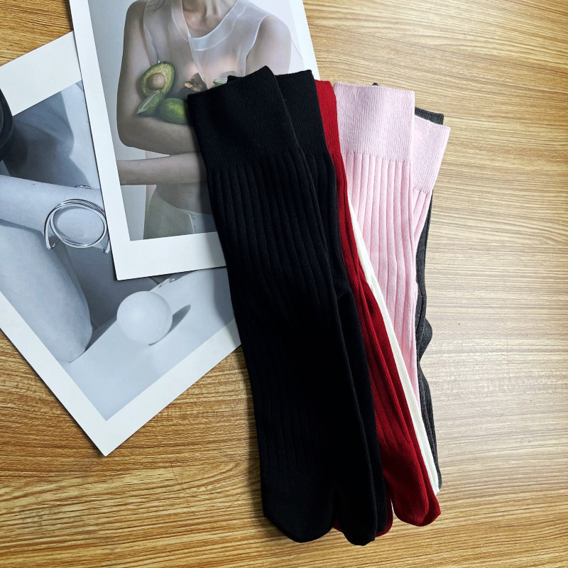 Wide Vertical Stripe Double Ne - Toe Sock Split recension och pris