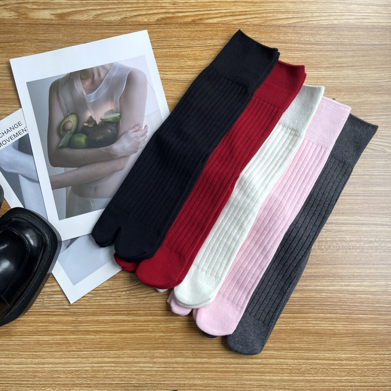 Wide Vertical Stripe Double Ne - Toe Sock Split recension och pris